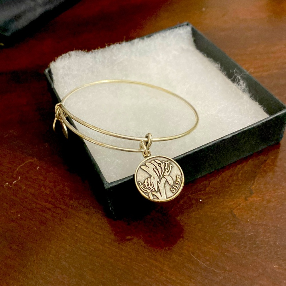 Alex and Ani energy ‘Sister’ bangle